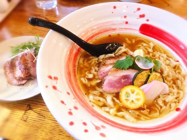 「岩手産鴨むね肉のロースト 正月限定らーめん＋α」@海老丸らーめんの写真