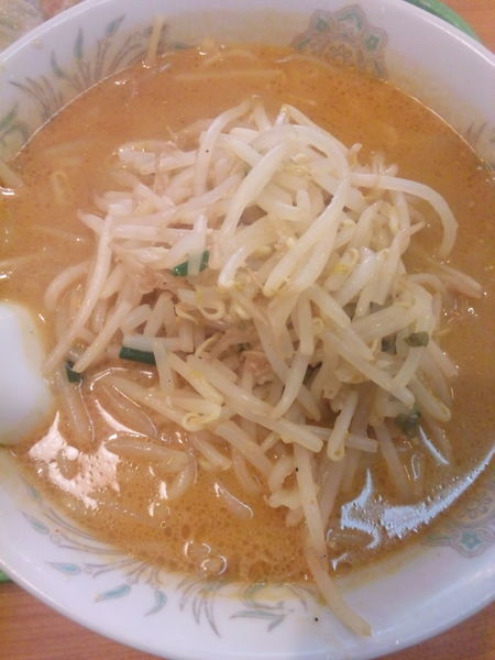 「日替わりランチ（味噌ラーメン＋餃子2個＋半ライス）680円」@萬来 春日部店の写真