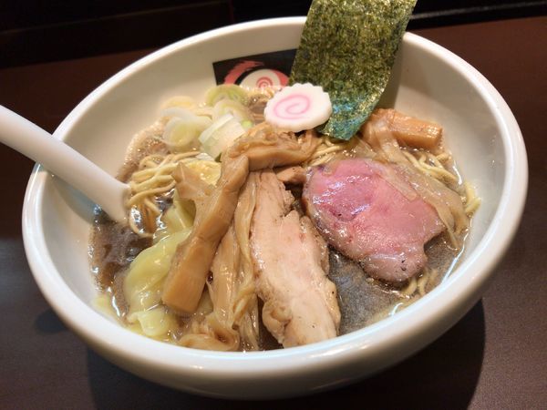 「ワンタンにぼしそば」@おおぜき中華そば店の写真