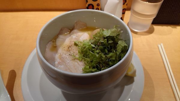 「鶏白湯塩らーめん味玉」@麺屋 時茂 大久保店の写真