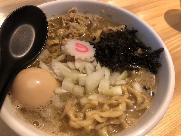 「鶏煮干し中華 780円」@新旬屋 本店の写真