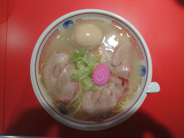 「味玉ラーメン 950円」@ソラノイロ 池袋店の写真