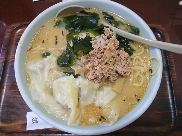 「みそワンタンメン＋大盛り」@めの娘 大友店の写真