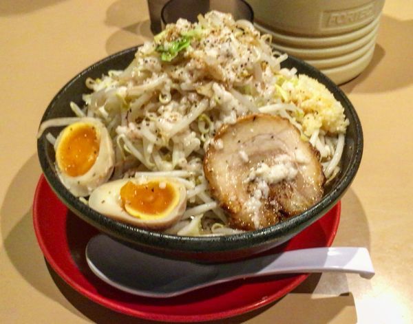 「柳路ラーメン　全増し」@麺屋 柳路の写真