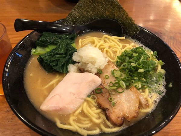 「鶏白湯ラーメン大 880円」@三代目麺処 「まるは」極 船橋店の写真