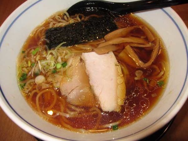 「純鶏らーめん醤油　580円」@麺処直久 新橋店の写真