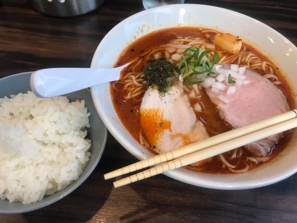 「辛いそば【750円】」@中華そば 梟の写真