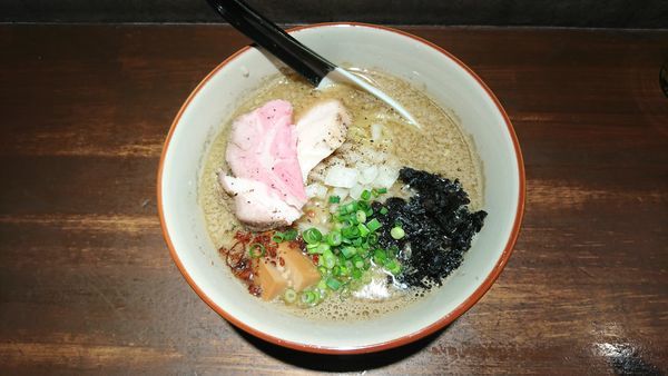 「背脂と煮干しのそば」@中華蕎麦 志の写真