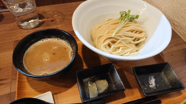 「限定 太麺 銀ダラ鶏白湯つけ麺」@ラーメン 健やかの写真