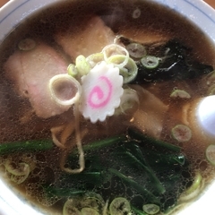 手打ちラーメン まるじんの画像