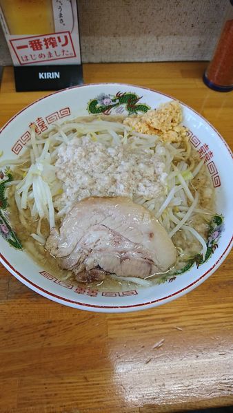 「豚王  ８５０円  野菜少なめ生ニンニクアブラ」@バカ盛りらーめん タブー(TABOO)の写真
