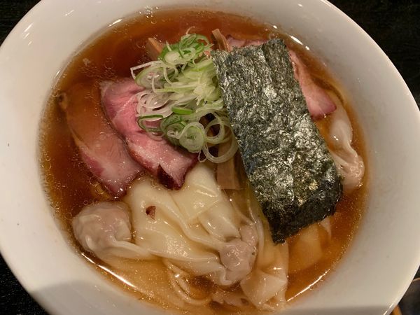 「チャーシューワンタンメン1100円」@支那ソバ 小むろの写真