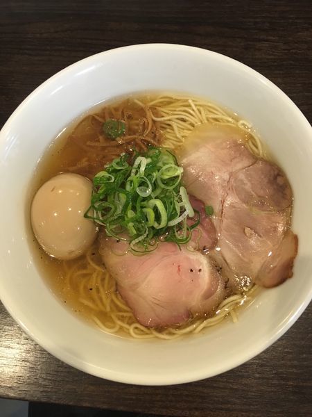 「塩ラーメン＋味玉」@かしわぎの写真