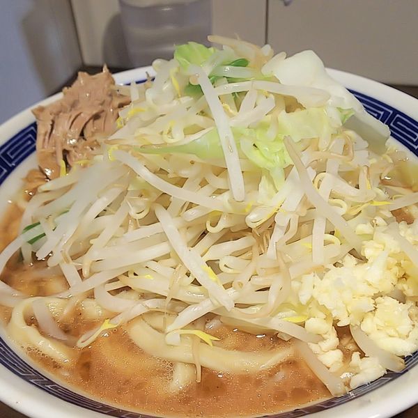 「えびラーメン麺少なめニンニクヤサイ」@ラーメン ゼンゼンの写真