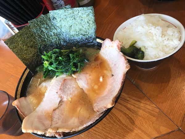 「チャーシューメン＋ライス」@末廣家の写真