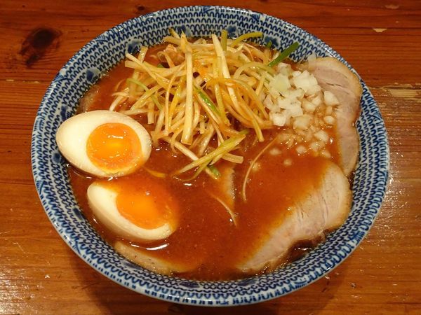 「辛みそネギチャーシューメン味玉付（900円）」@弘富の写真