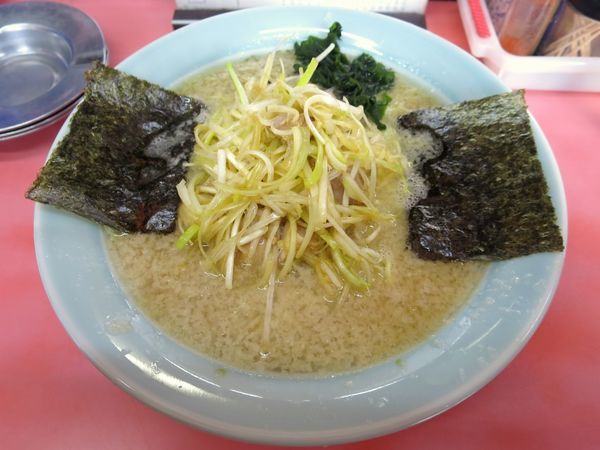 「ネギラーメン ７５０円 ※麺硬め・アブラ多め」@ラーメンショップ 丸ヶ崎店の写真