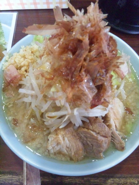 「ガッツ醤油800円」@麺屋 彬の写真