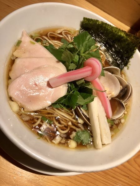「鶏･煮干･蛤のトリプルSOBA￥980」@Ginza Noodles むぎとオリーブの写真