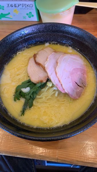 「こってり塩らーめん」@鶏らーめん  極楽鳥の写真