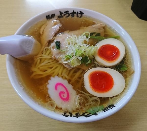 「ラーメン+味玉(680円)」@麺屋 ようすけの写真