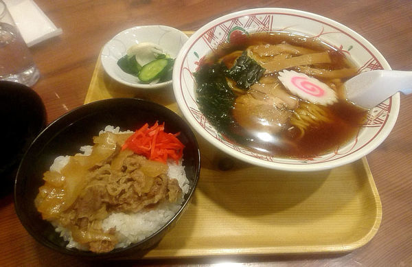 「『ラーメンセット(￥900)』」@さえぐさ本店の写真