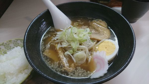 「ラーメン＋ご飯_700円」@らーめん 佐々舟の写真
