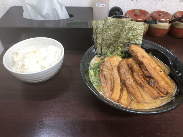 「濃厚ラーメン＋チャーシュー＋ほうれん草＋ライス」@麺や高橋 名駅店の写真