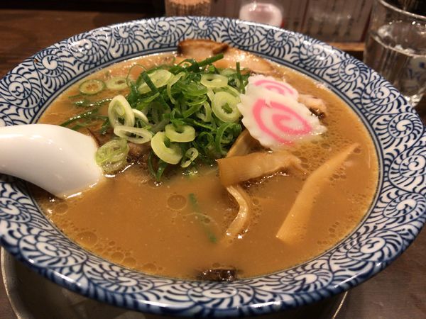 「特製中華そば」@丸美商店の写真