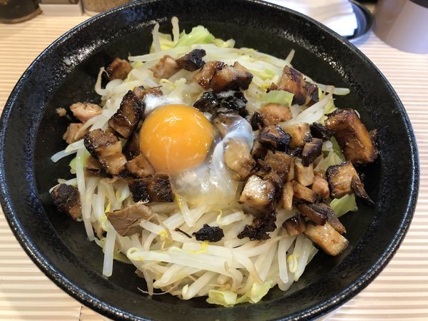 「まぜそば（旨辛）辛さ増し＋カレー粉＋ライス（100円）」@ラーメン ポール亭の写真