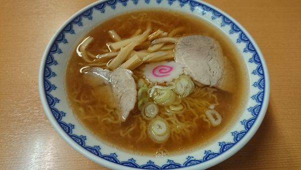「中華そば (大盛) 700円」@ラーメン 三吉屋の写真
