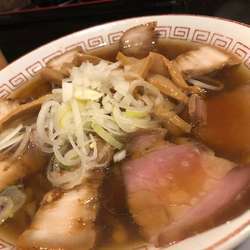 醤油ラーメン＋チャーシュー