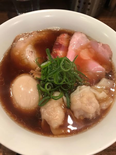 「特製醤油拉麺」@創作麺工房 鳴龍の写真