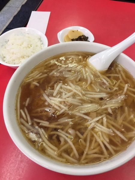 「もやしそば 650円　サービスライス付き」@中華料理 新三陽 後楽園店の写真