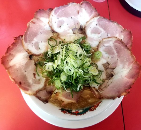 「ラーメン750円＋チャーシュー200円」@山さんラーメンの写真