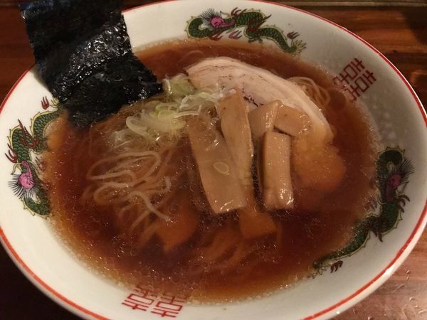 「醤油あっさりラーメン  702円」@麺処 欅屋の写真