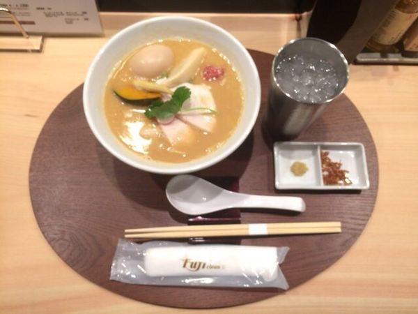「鶏白湯醤油SOBA」@銀座 篝 本店の写真