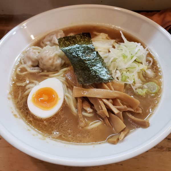 「ワンタン麺大」@たまがわやの写真