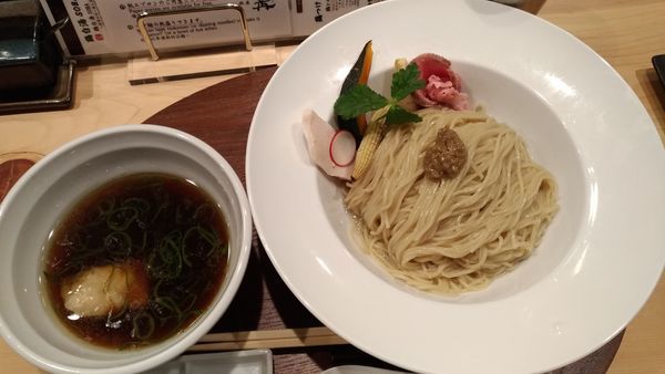 「鶏とポルチーニ茸の醤油つけSOBA 大」@銀座 篝 本店の写真
