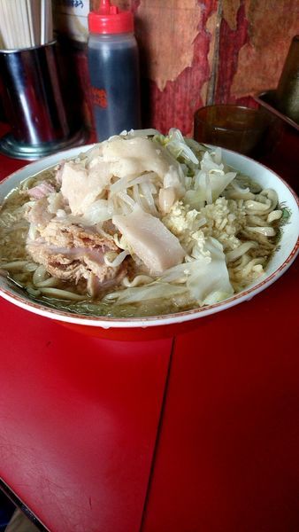 「大豚700円野菜脂ニンニク少し」@ラーメン二郎 目黒店の写真