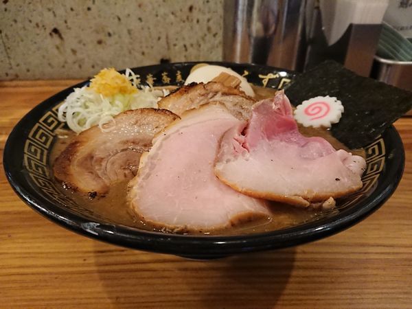 「特製中華そば」@中華蕎麦うゑずの写真