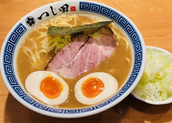 「濃厚味玉らーめん＋ねぎ（￥880＋￥80）」@つじ田 日本橋八重洲店の写真