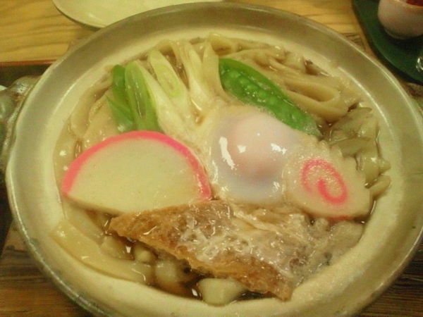 「鍋焼きうどん 800円」@マルイチ 神田軒の写真