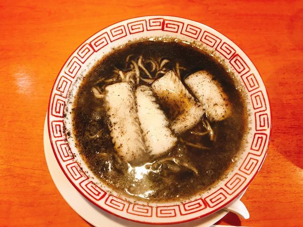 「甲イカとイカ墨バターラーメン&スパムご飯セット1000円」@食堂酒場 Graciaの写真