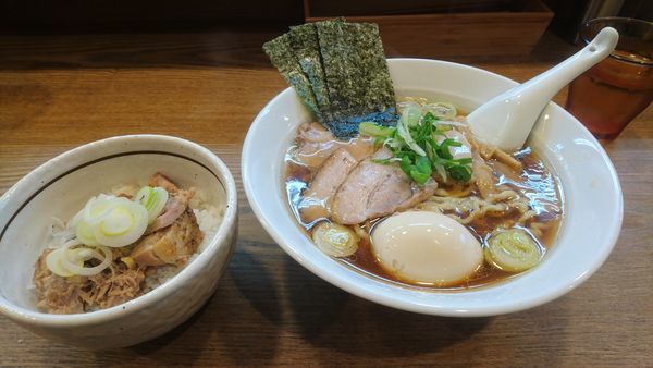 「特製らぁめん」@らぁめん山と樹の写真