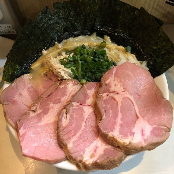 「濃厚塩ラーメン+麺大盛り+チャーシュー+海苔」@麺屋 扇 SENの写真