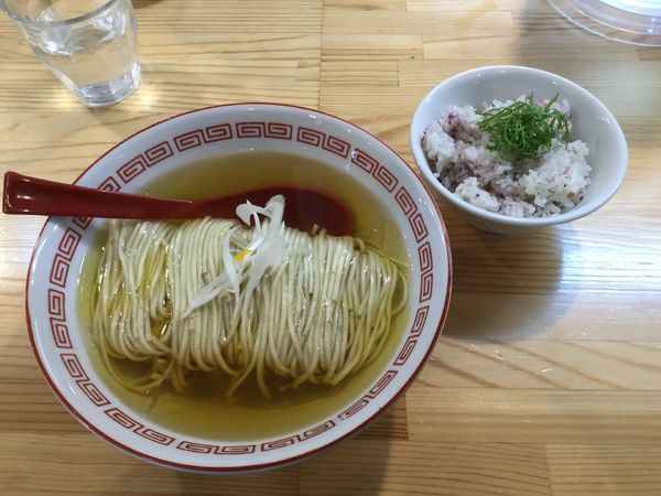 「(梅)かけそば＋ゆかり茶飯（￥600+120)」@自家製麺 くろ松の写真