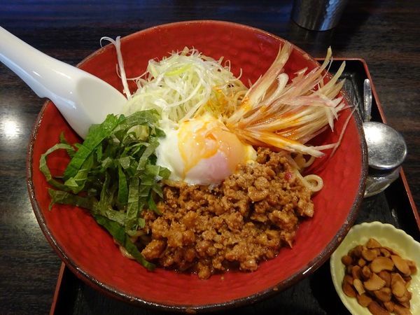 「汁なし坦々麺（冷）」@麺厨房 華燕の写真