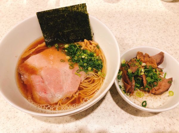 「しょうゆらぅめん  チャーシューごはん」@らうめん考房 ありがた屋の写真