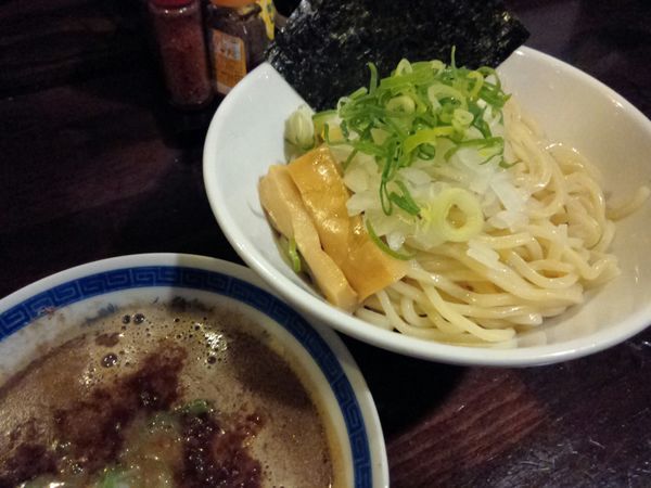 「濃厚煮干魚介つけそば ￥860・玉ネギ」@いりにぼの写真